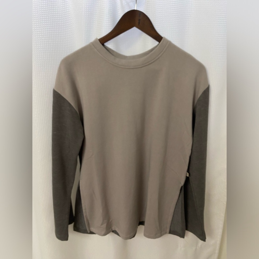 NEW Max Studio Performance Colorblock Pullover Sweater. Sonoran Tunic Gray Small